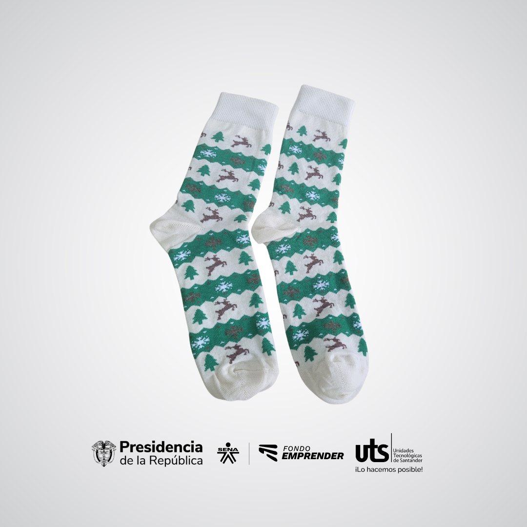 PACK MEDIAS 4 PARES NAVIDAD  POR TAN SOLO $87.900🎄🧦🎁 PARA TI Y PARA REGALAR